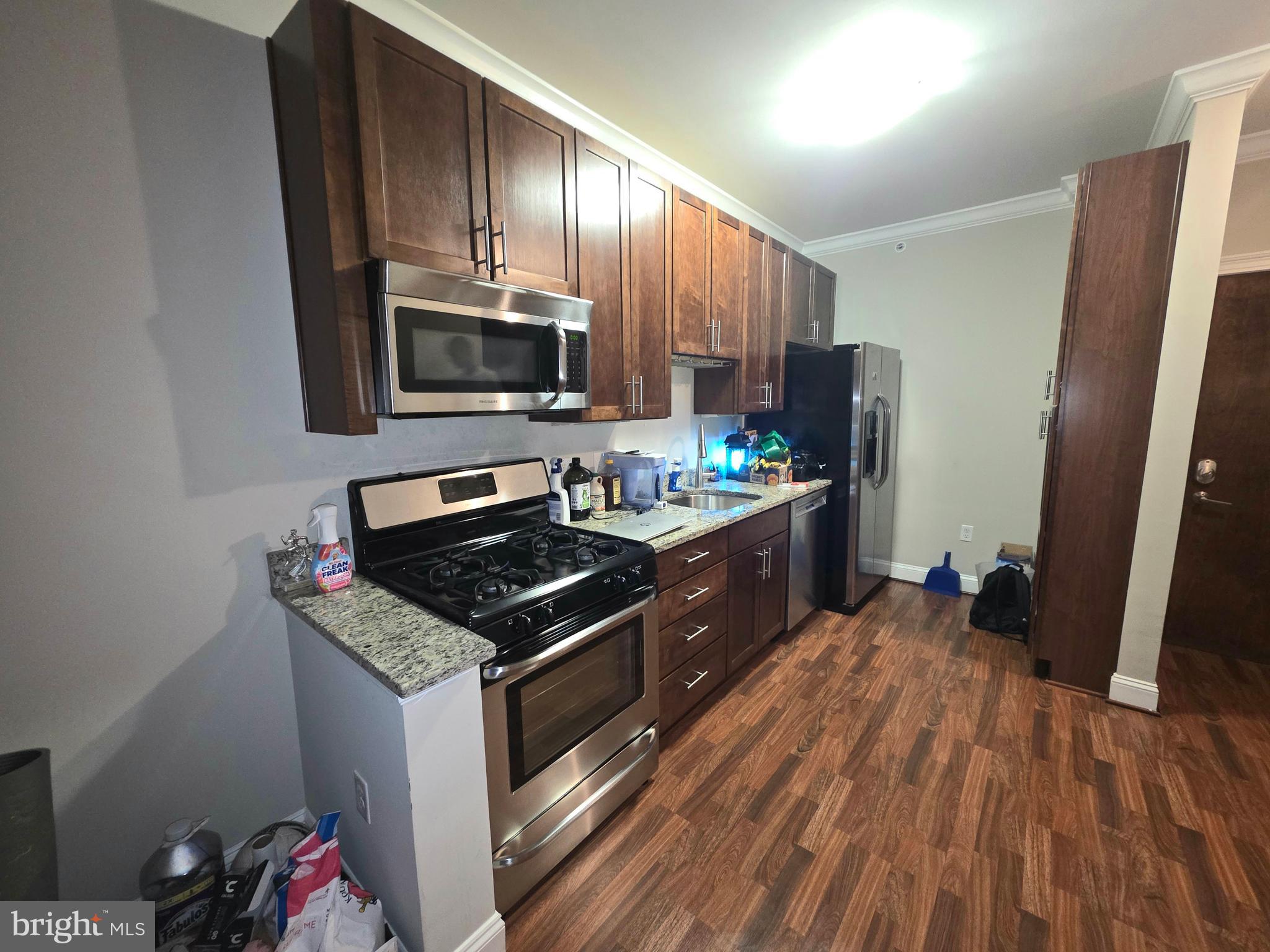 6301 Edsall Road, Unit 418 Alexandria, VA 22312 - Photo 14 of 32