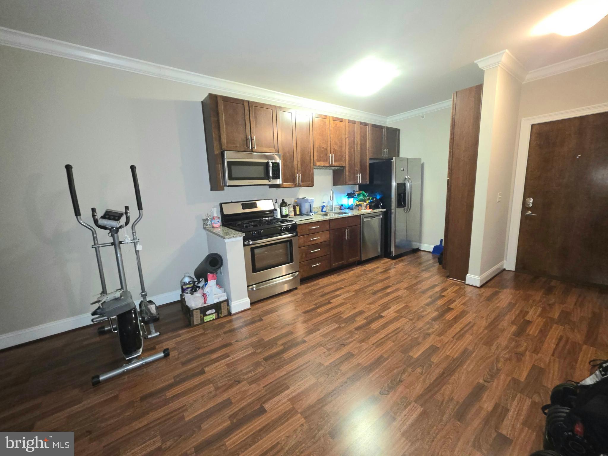 6301 Edsall Road, Unit 418 Alexandria, VA 22312 - Photo 16 of 32