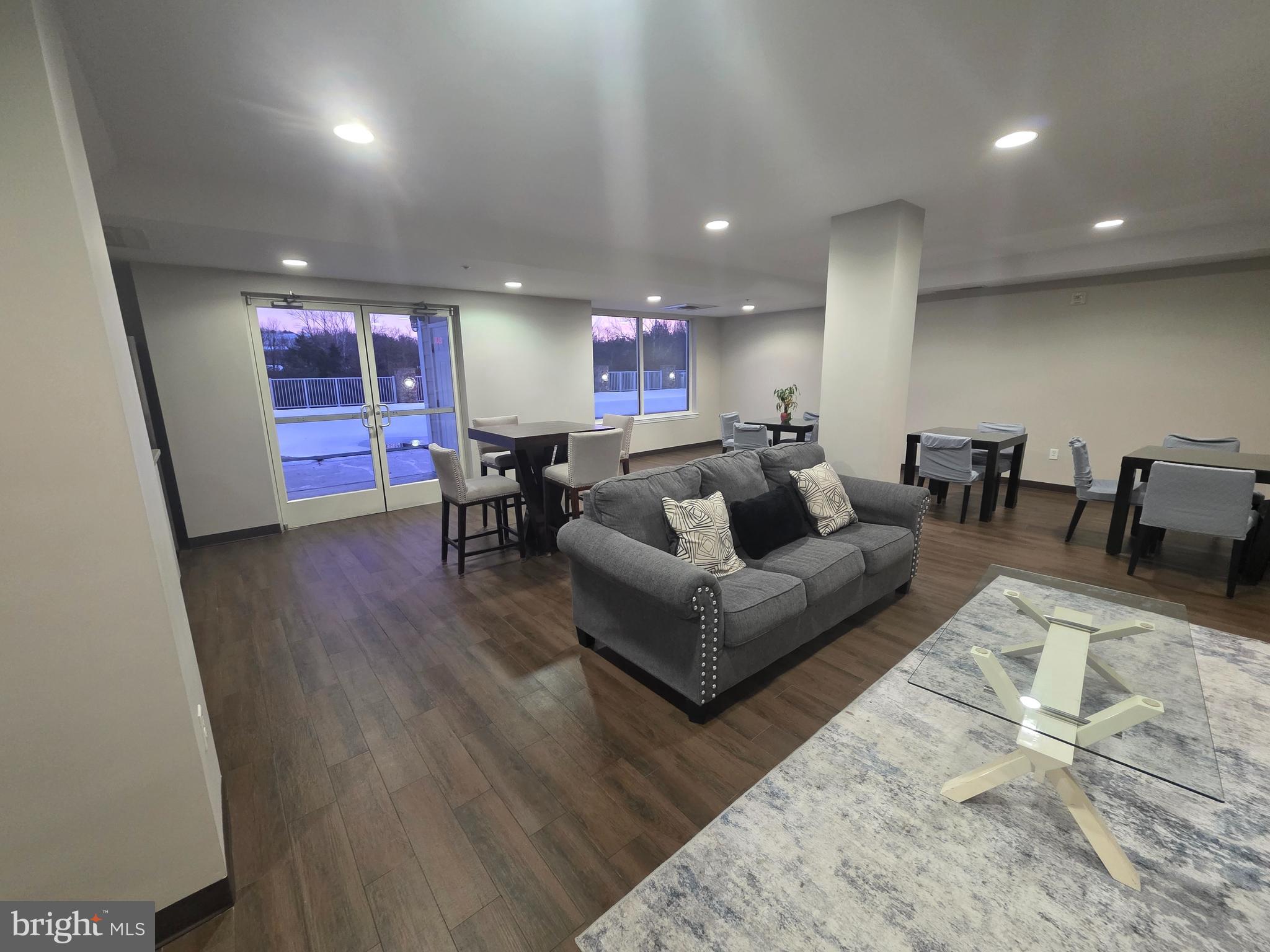 6301 Edsall Road, Unit 418 Alexandria, VA 22312 - Photo 10 of 32