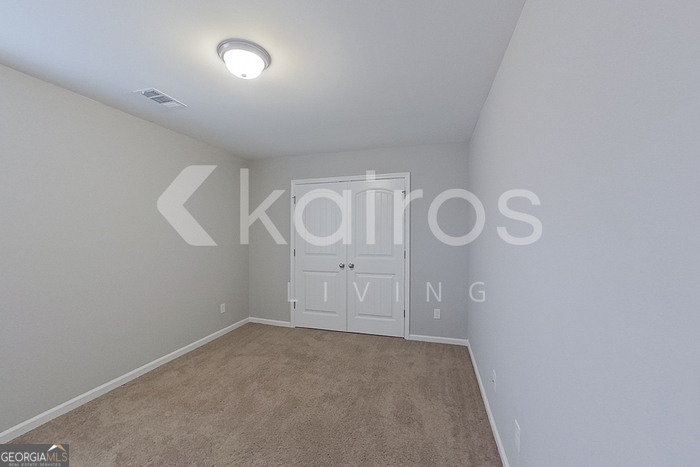 101 St Phillip Way Springfield, GA 31329 - Photo 12 of 25 a view of an empty room