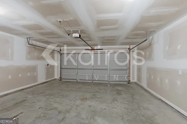 a view of an empty garage