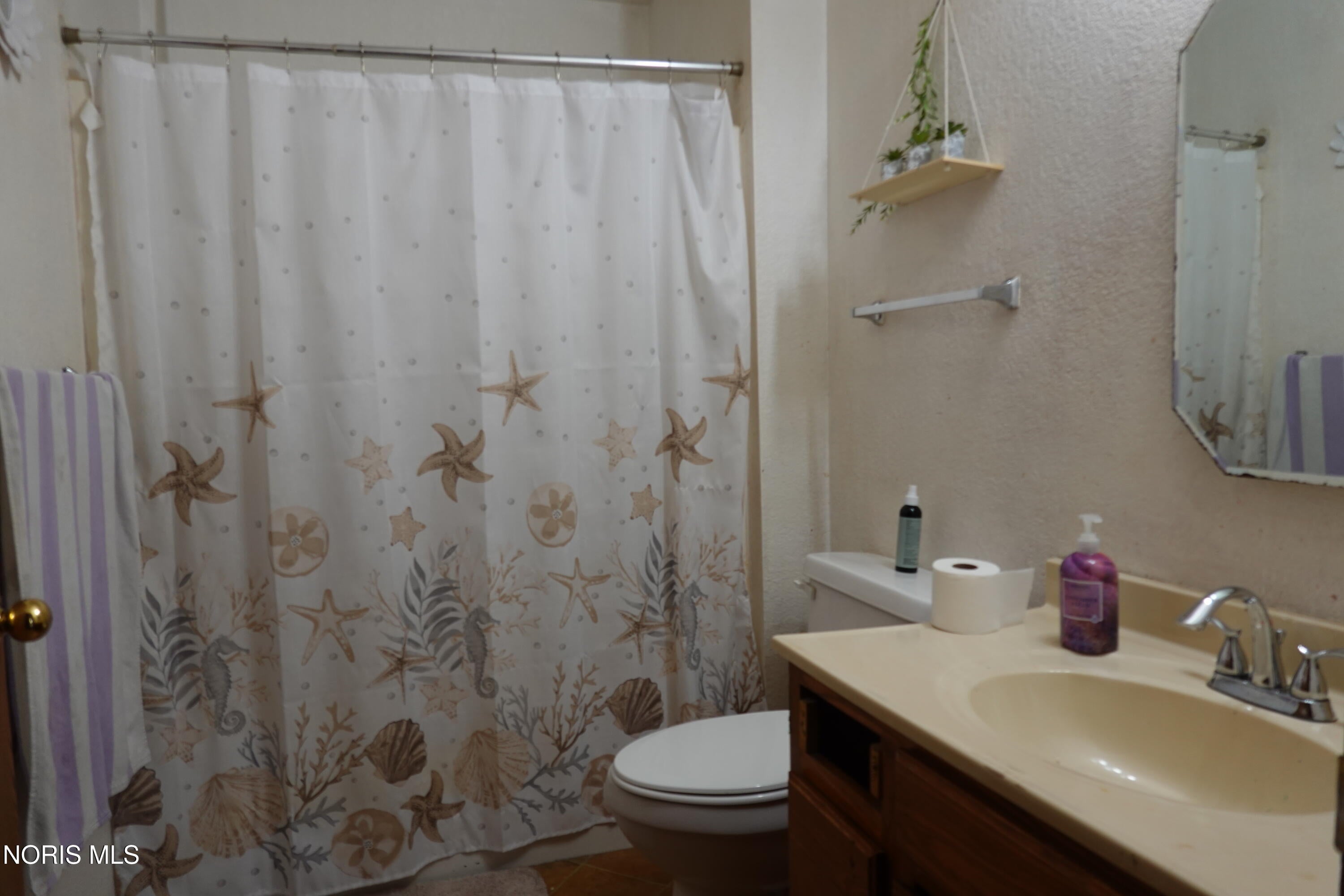 405 Waybridge Road Toledo, OH 43612 - Photo 8 of 24 Gallery Image 8