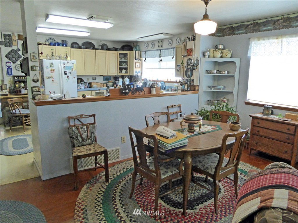 210 Brooklyn Road Oakville, WA 98568 - Photo 4 of 25 Gallery Image 4