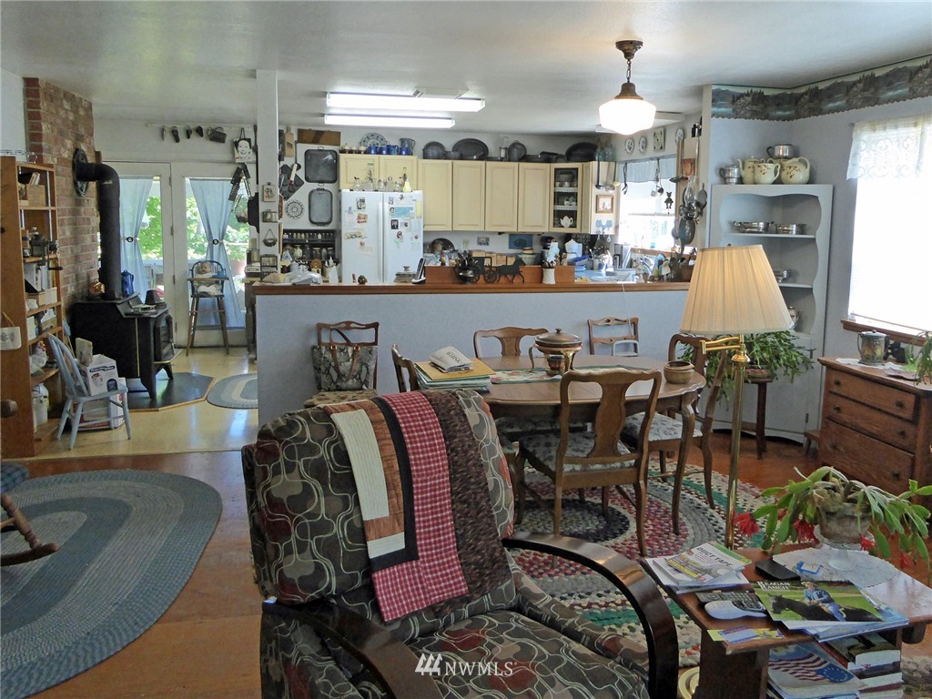 210 Brooklyn Road Oakville, WA 98568 - Photo 6 of 25 Gallery Image 6