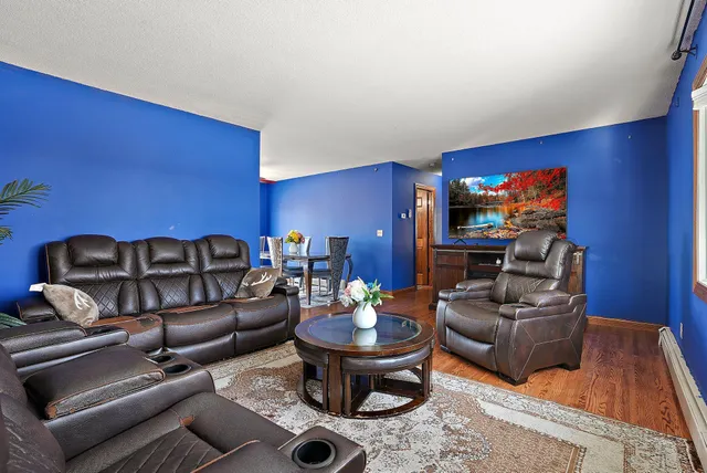 $350,000 | 9830 6th Street Northeast, Blaine, MN 55434