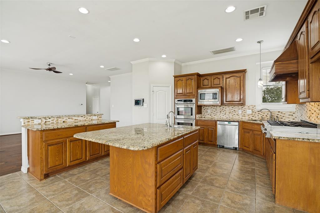 11070 Magic Lane Forney, TX 75126 - Photo 8 of 36