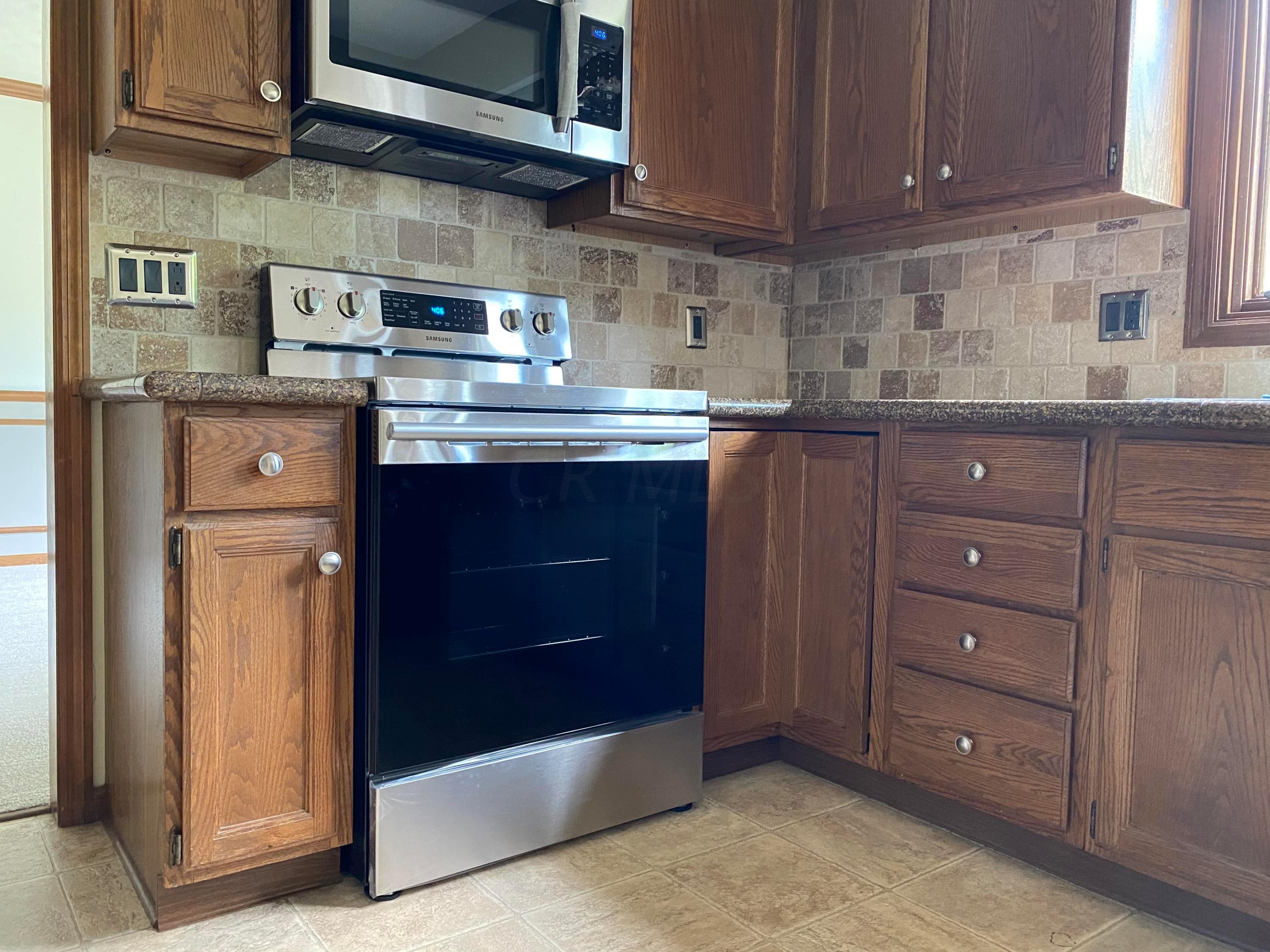 2134 Stancrest Road Dublin, OH 43016 - Photo 18 of 41 Gallery Image 18