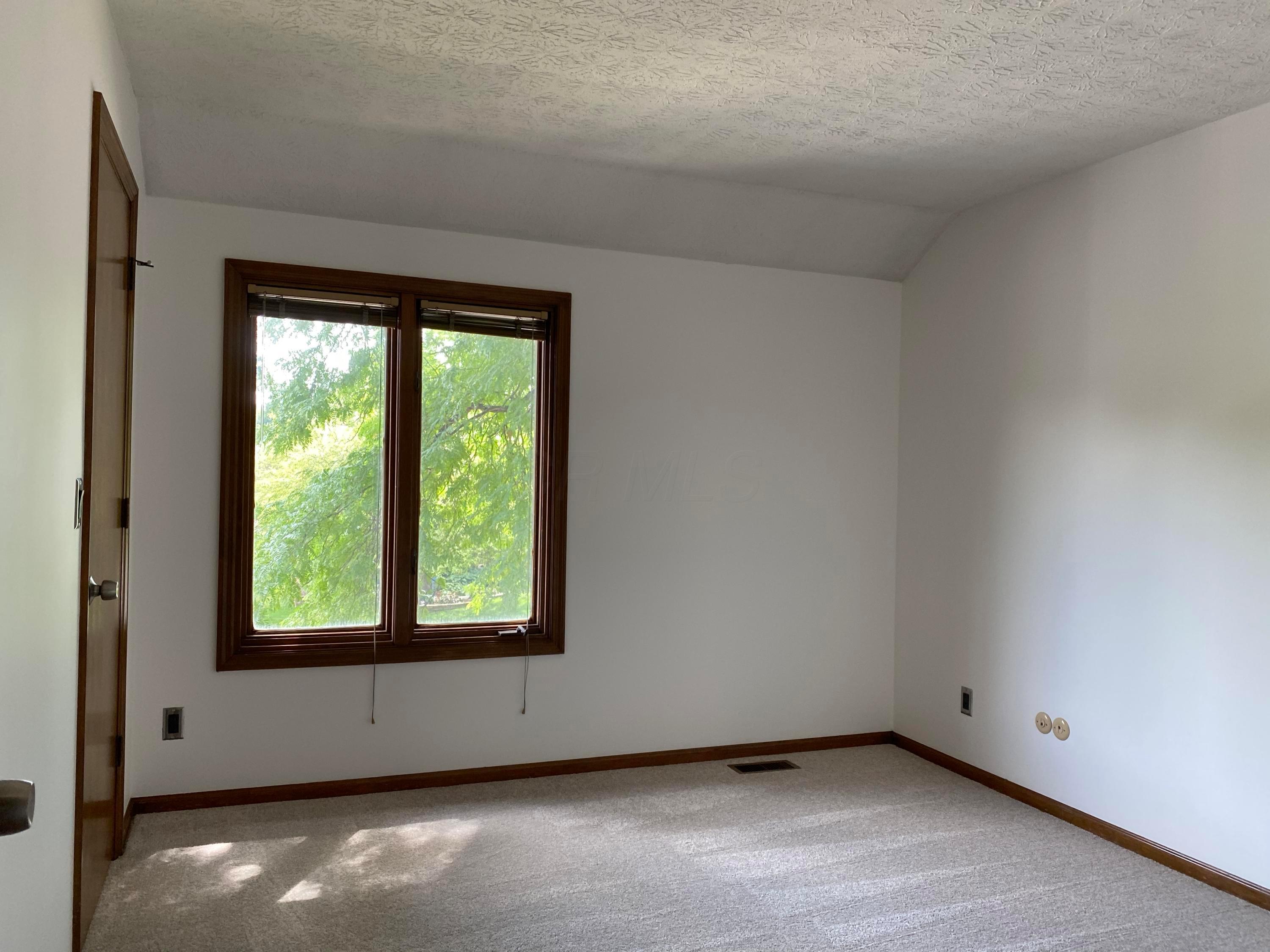 2134 Stancrest Road Dublin, OH 43016 - Photo 31 of 41 Gallery Image 31