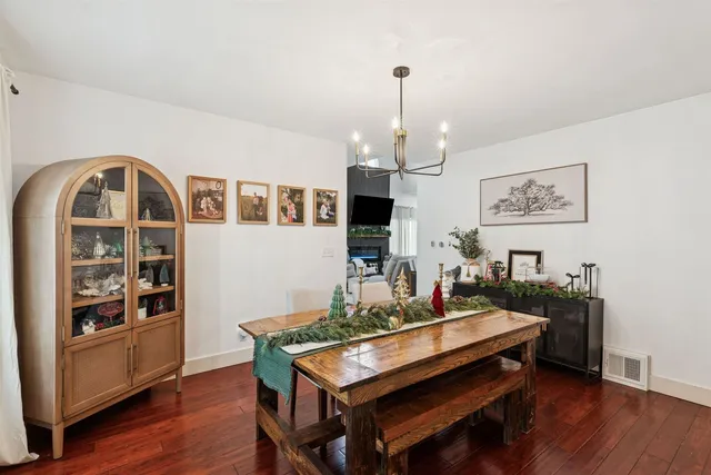 a view of a livingroom with furniture and window
