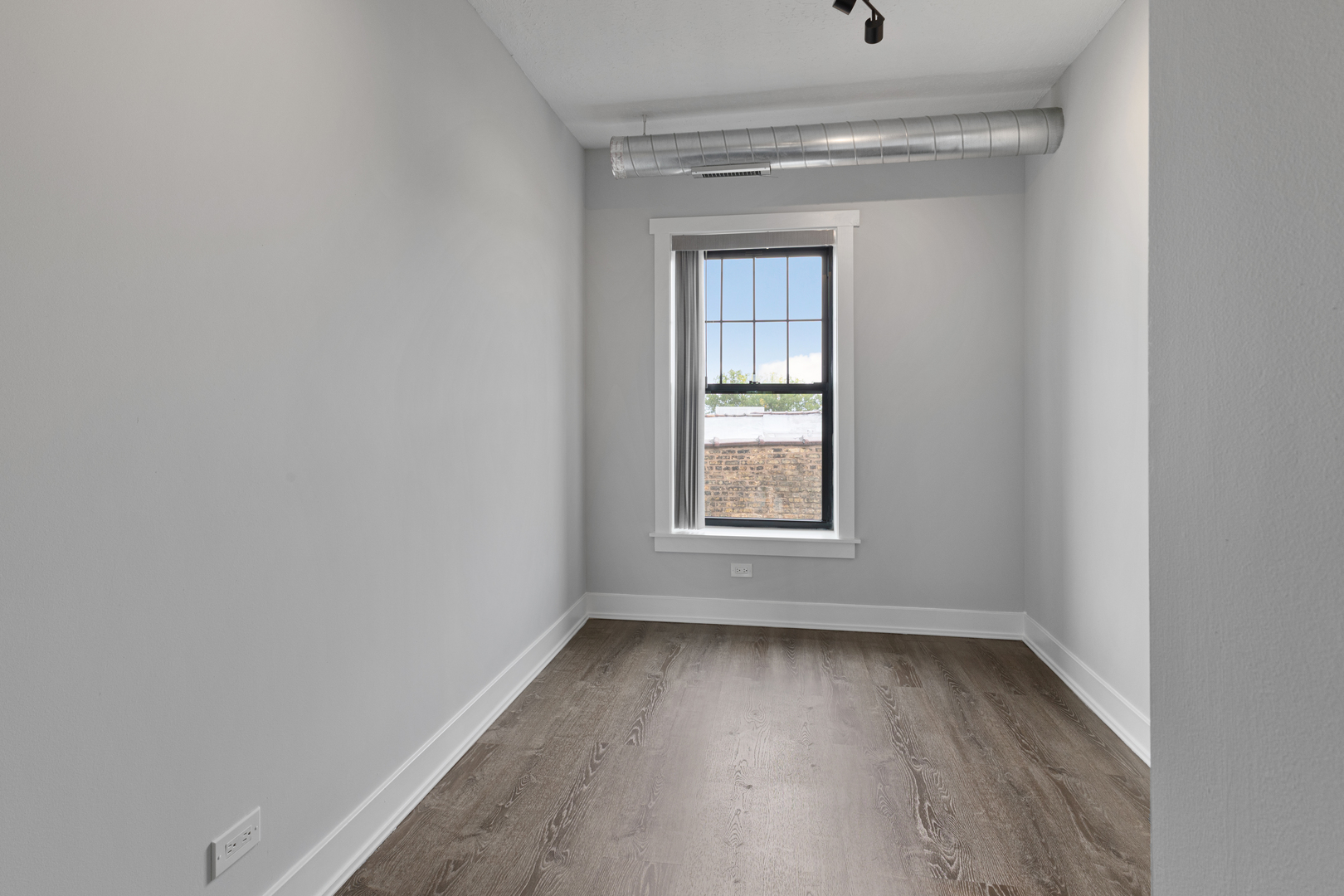 7645 North Sheridan Road, Unit 406 Chicago, IL 60626 - Photo 7 of 14