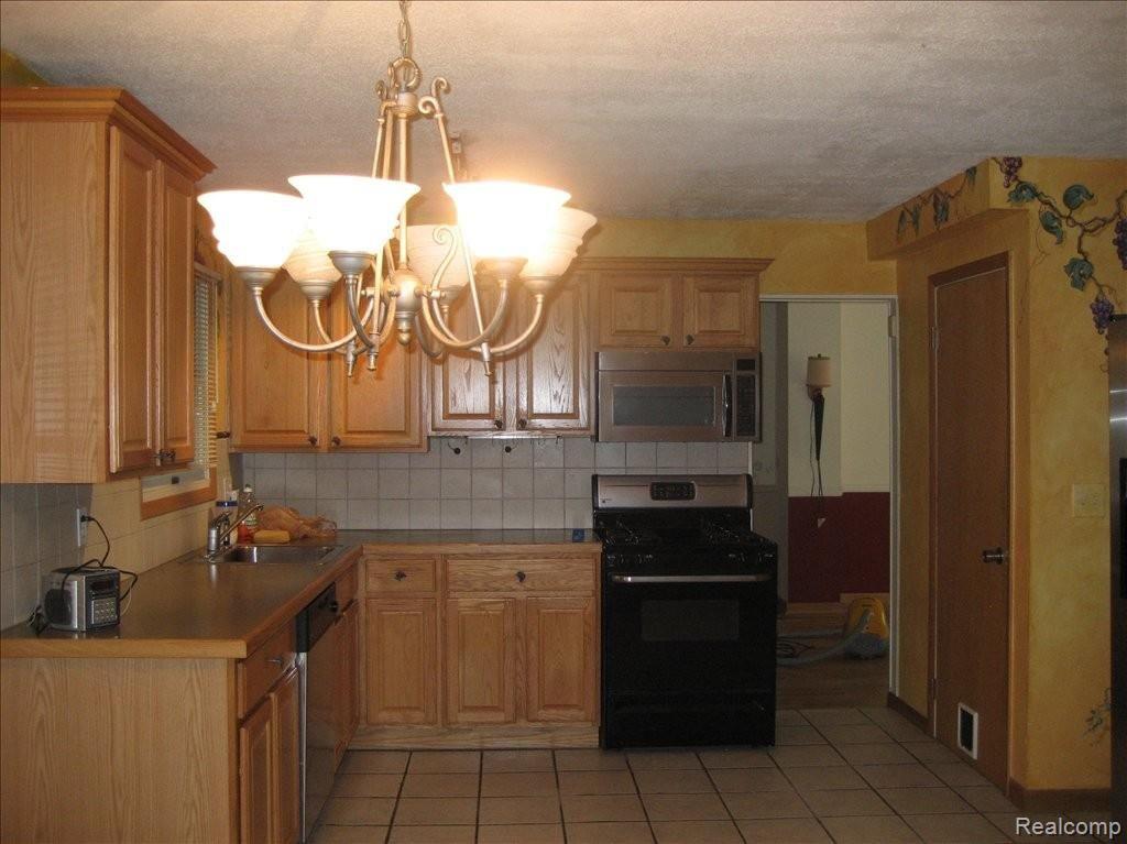 Kitchen 4
