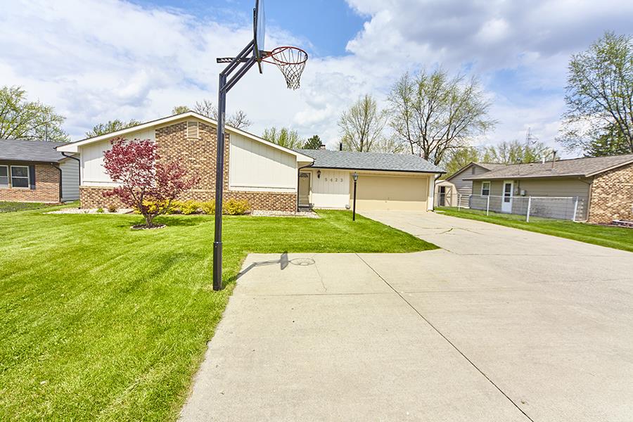 5423 Trier Road Fort Wayne, IN 46815 - Photo 4 of 35 Gallery Image 4