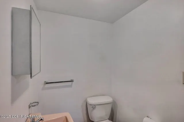 $274,900 | 400 Clearview Drive, Long Pond, PA 18334