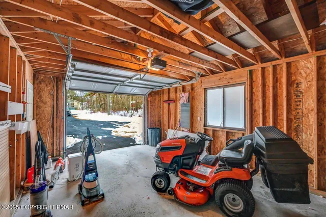 $274,900 | 400 Clearview Drive, Long Pond, PA 18334