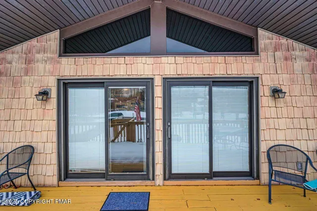 $274,900 | 400 Clearview Drive, Long Pond, PA 18334