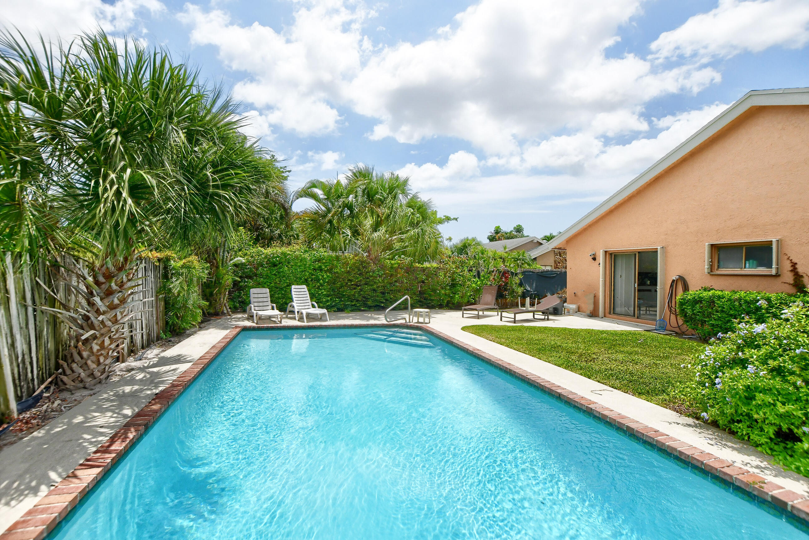7521 Martinique Boulevard Boca Raton, FL 33433 - Photo 7 of 11 Backyard 2 with pool