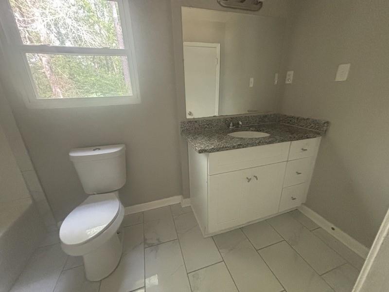 220 Hurst Point Atlanta, GA 30349 - Photo 12 of 21 Gallery Image 12