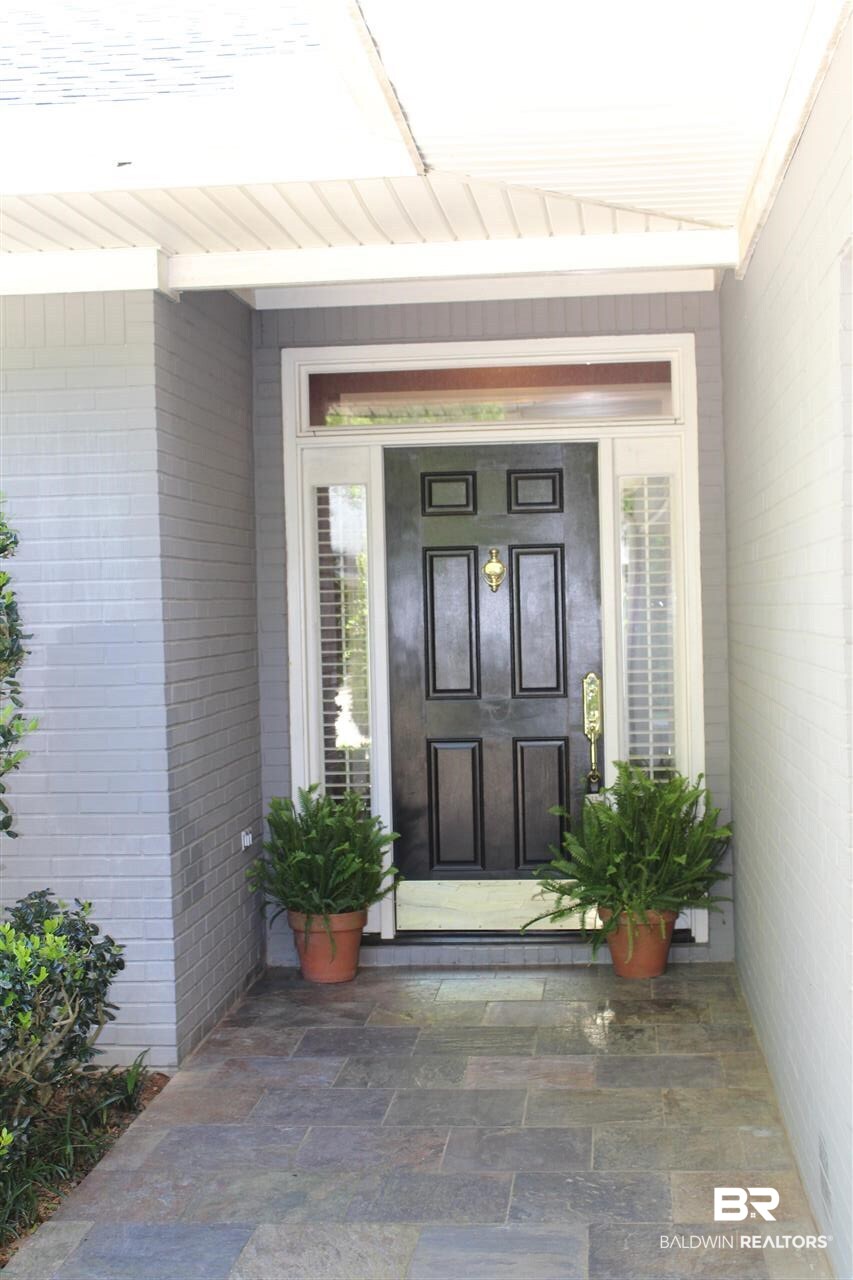 110 Oak Bend Court Fairhope, AL 36532 - Photo 3 of 25 Front of House