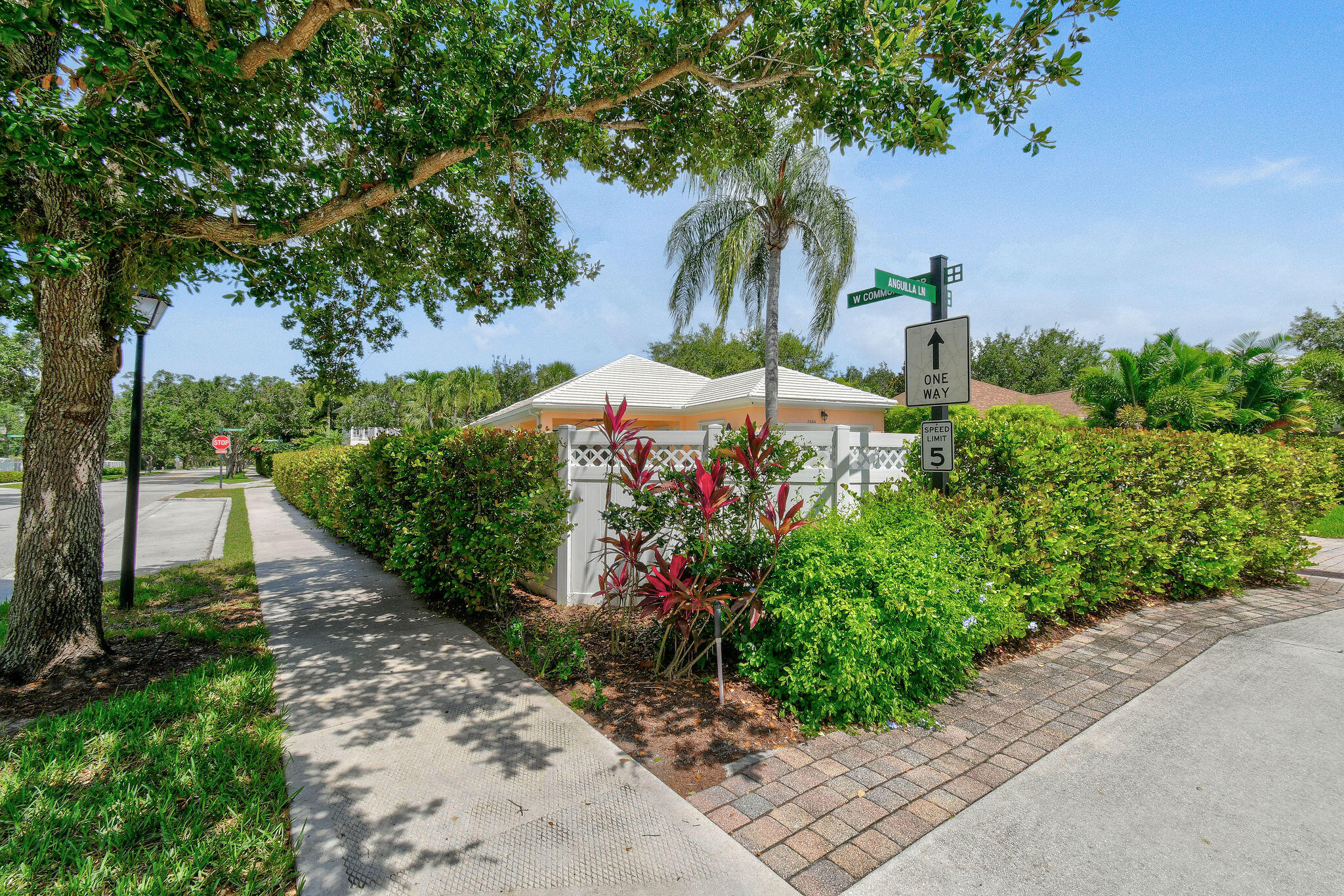 2584 East Community Drive Jupiter, FL 33458 - Photo 66 of 111 2584ECommunityDr(62)