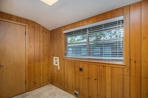 $1,950 | 4909 Overton Avenue, Fort Worth, TX 76133