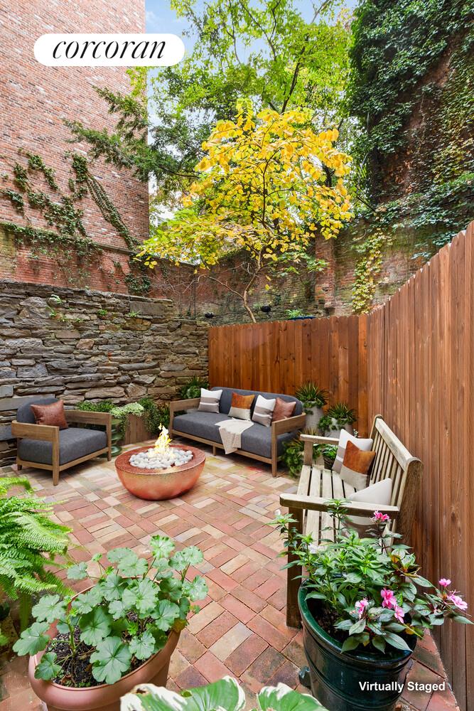 822 Greenwich Street, Unit 1C Manhattan, NY 10014 - Photo 3 of 23