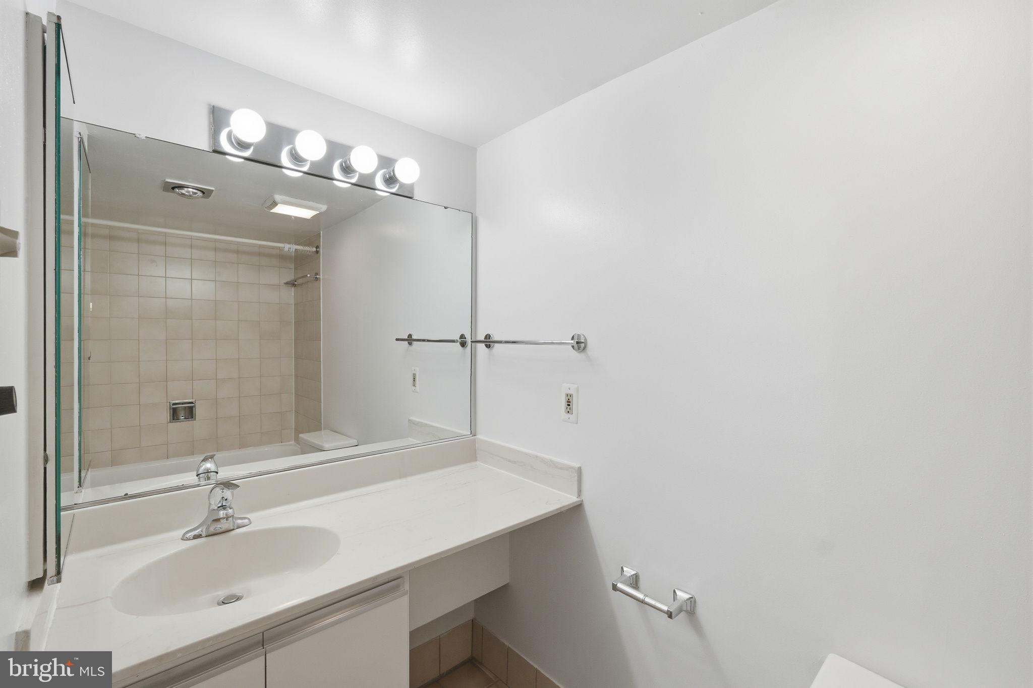 1808 Old Meadow Road, Unit 503 McLean, VA 22102 - Photo 13 of 23