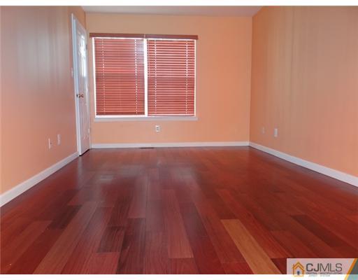 5 Inverness Drive Edison, NJ 08820 - Photo 8 of 13 Gallery Image 8