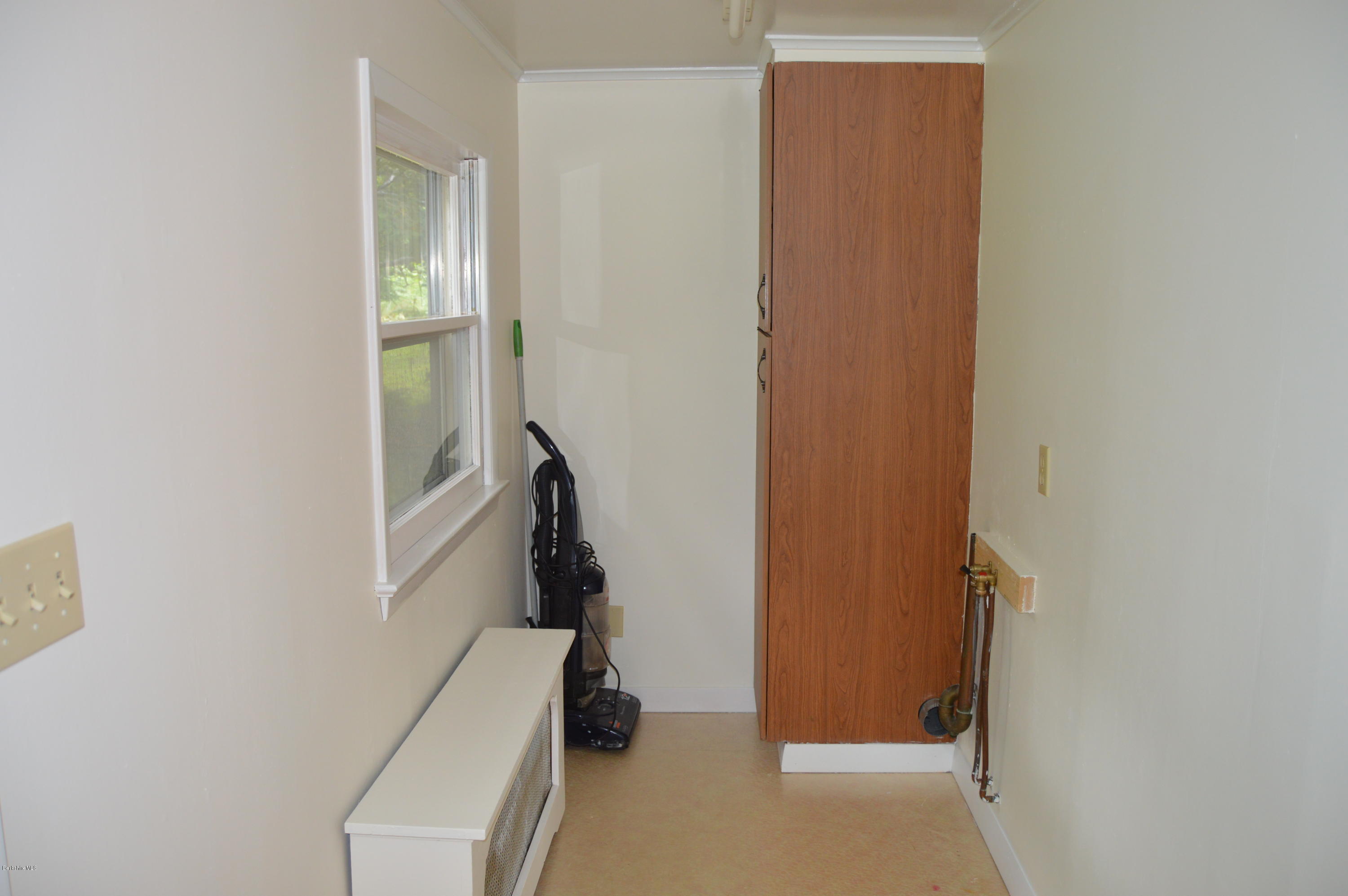 182 Bridges Road Williamstown, MA 01267 - Photo 13 of 25 DSC_0019
