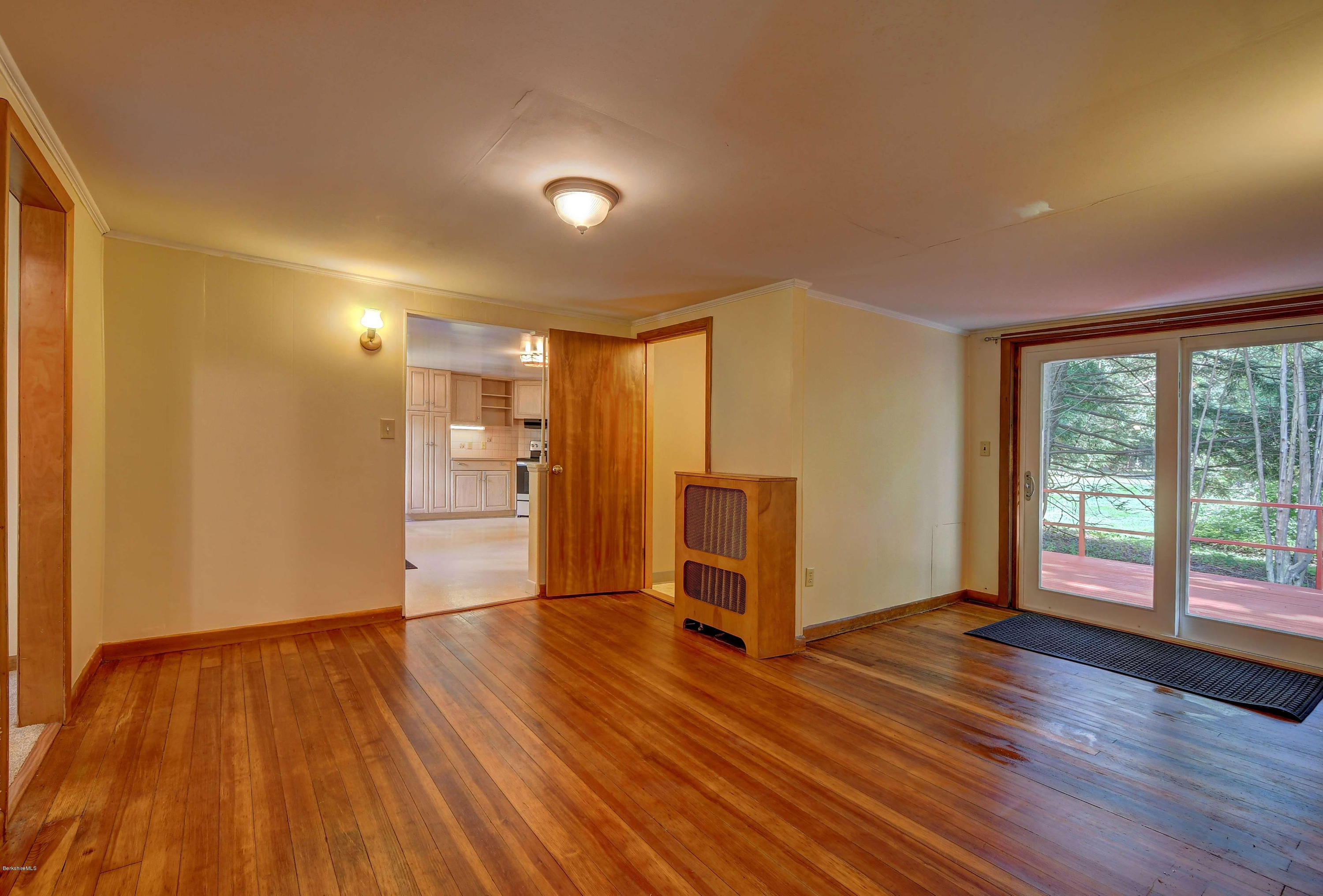182 Bridges Road Williamstown, MA 01267 - Photo 16 of 25 2103 Dining Room