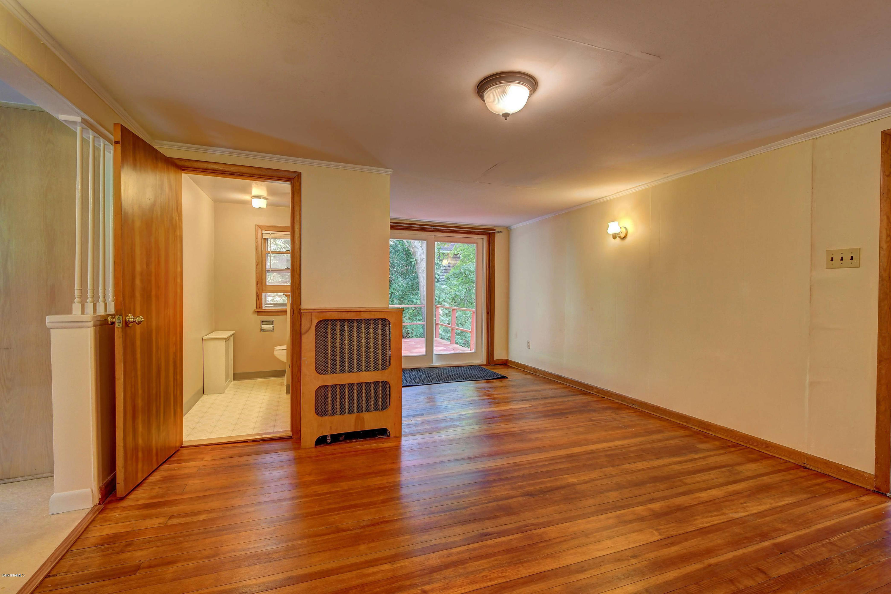 182 Bridges Road Williamstown, MA 01267 - Photo 18 of 25 2101 Dining Room