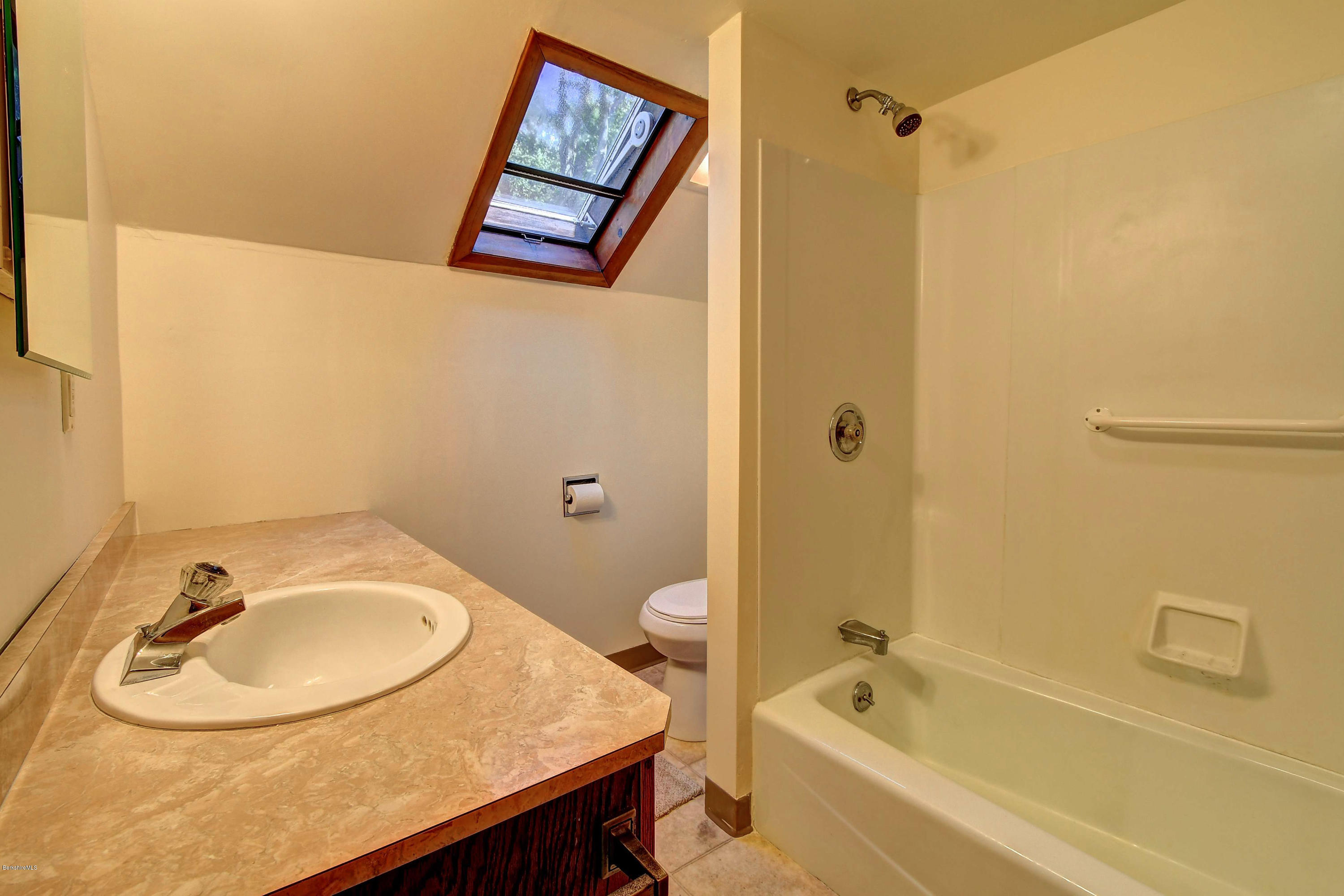 182 Bridges Road Williamstown, MA 01267 - Photo 23 of 25 3333 2nd Floor Bathroom