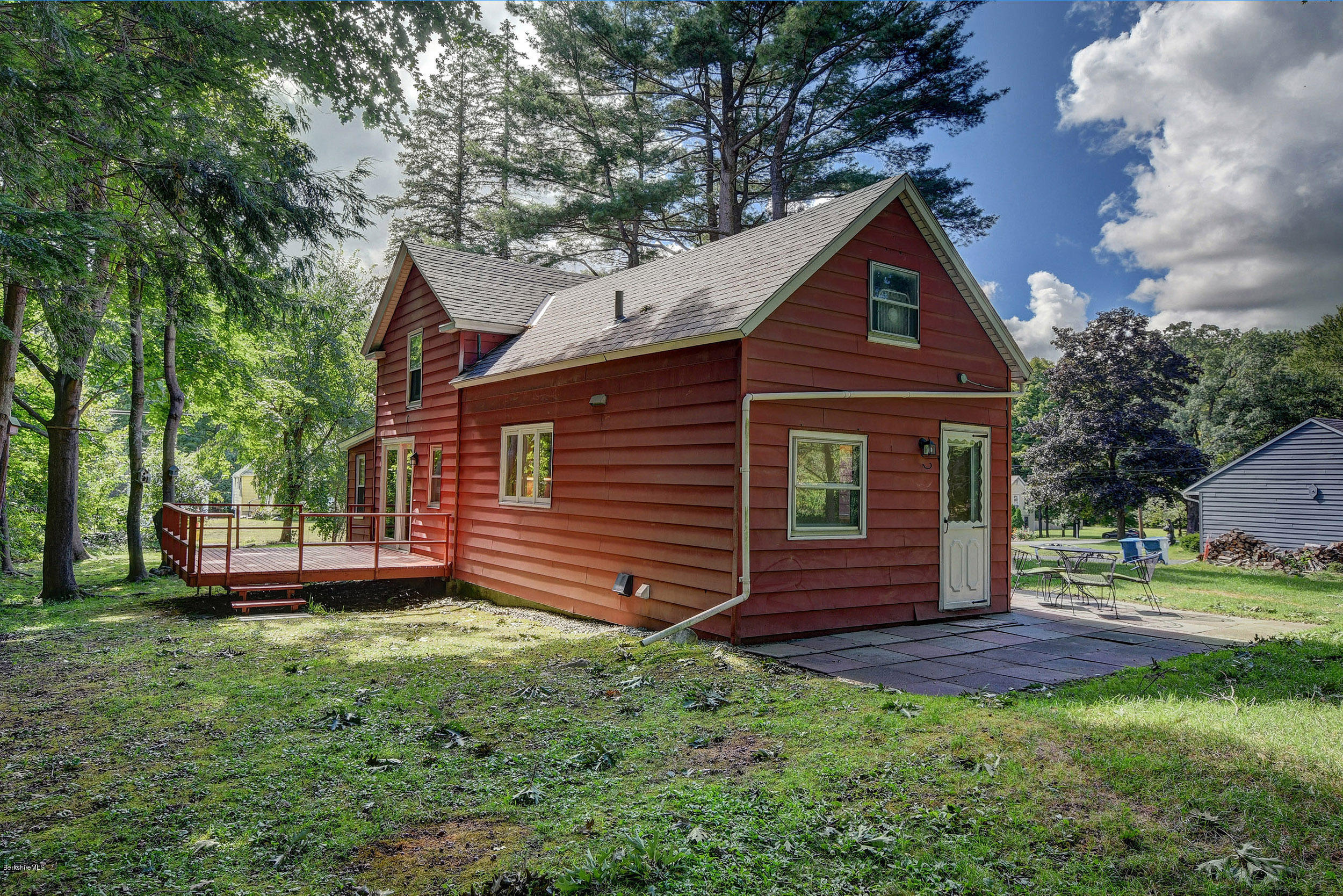 182 Bridges Road Williamstown, MA 01267 - Photo 4 of 25 9001 Back of Home