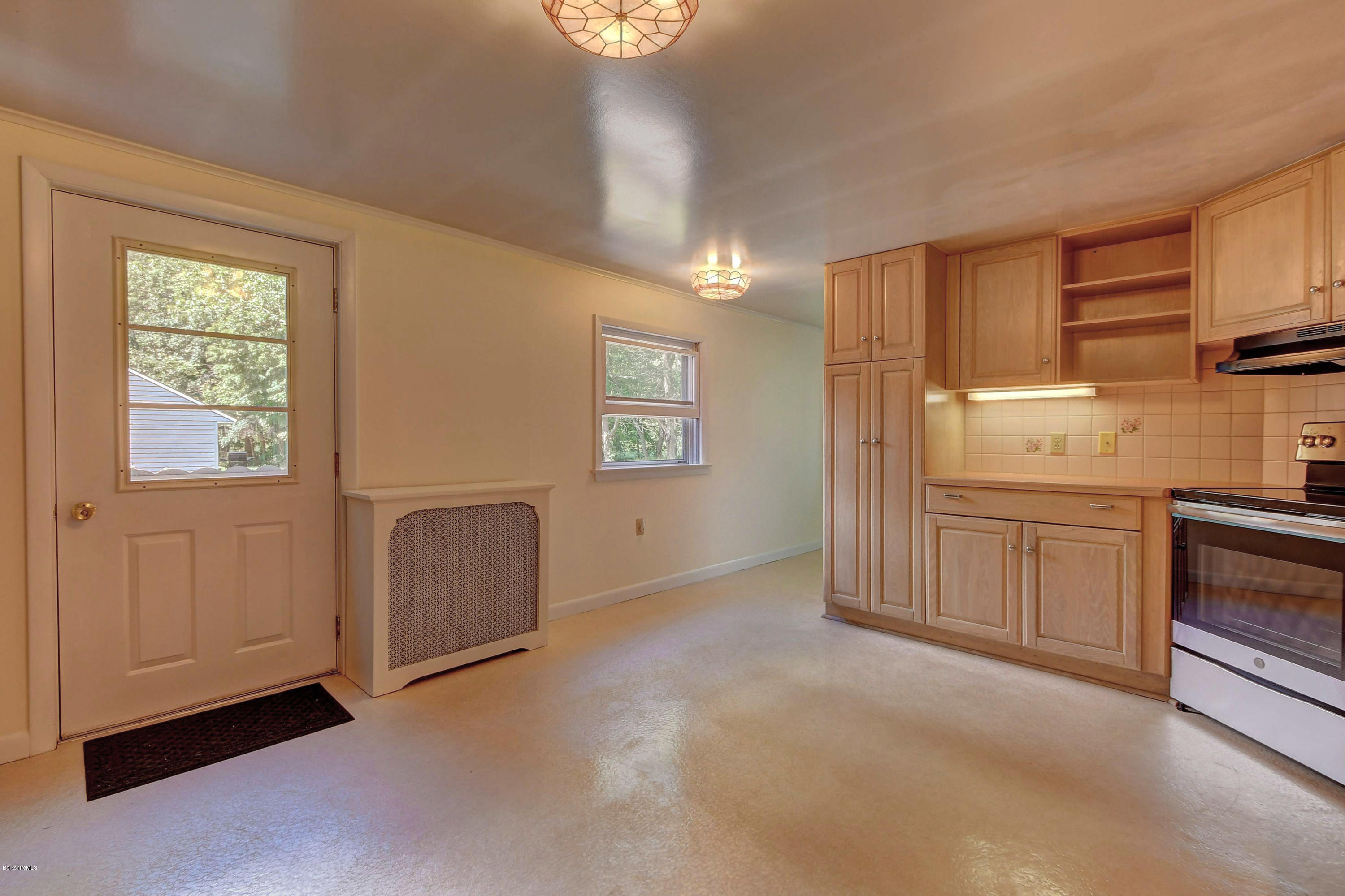 182 Bridges Road Williamstown, MA 01267 - Photo 9 of 25 2204 Kitchen