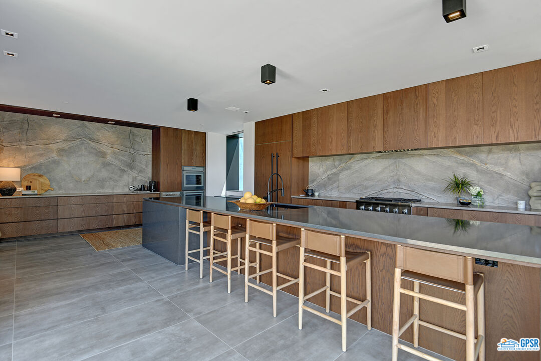 7 Echo Lane Rancho Mirage, CA 92270 - Photo 13 of 61