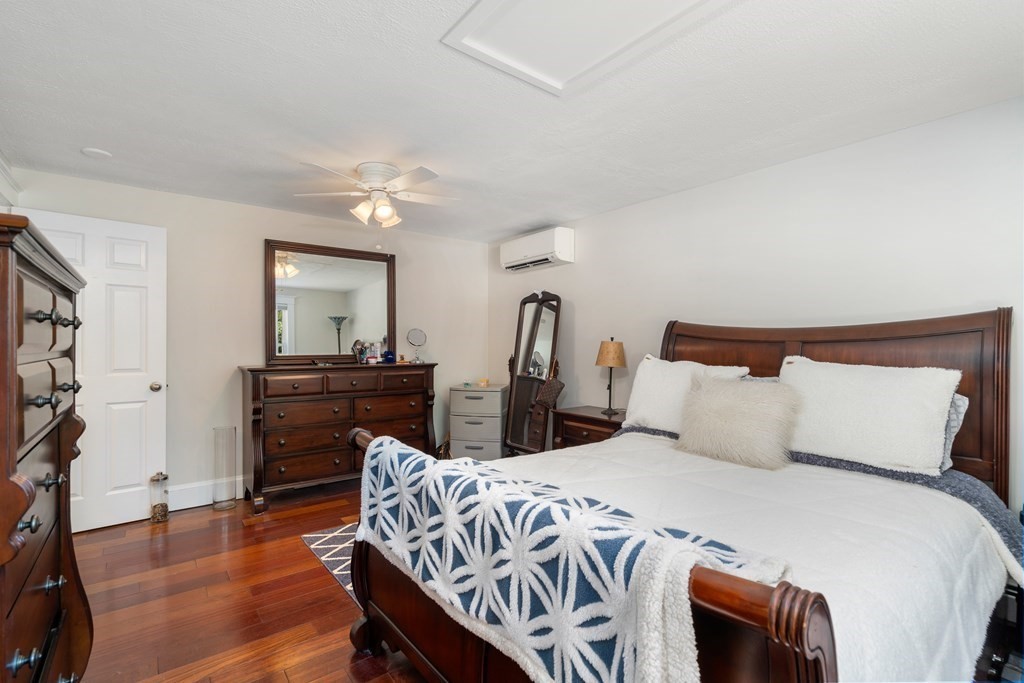 16 Peach Orchard Road Burlington, MA 01803 - Photo 11 of 22 Gallery Image 11