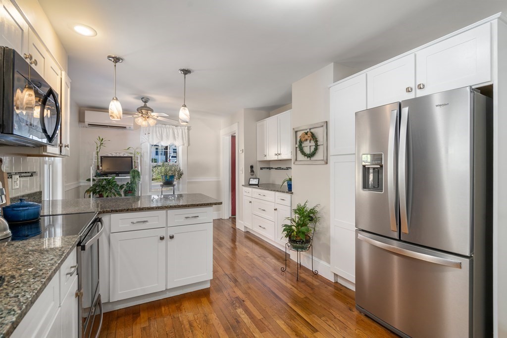16 Peach Orchard Road Burlington, MA 01803 - Photo 5 of 22 Gallery Image 5
