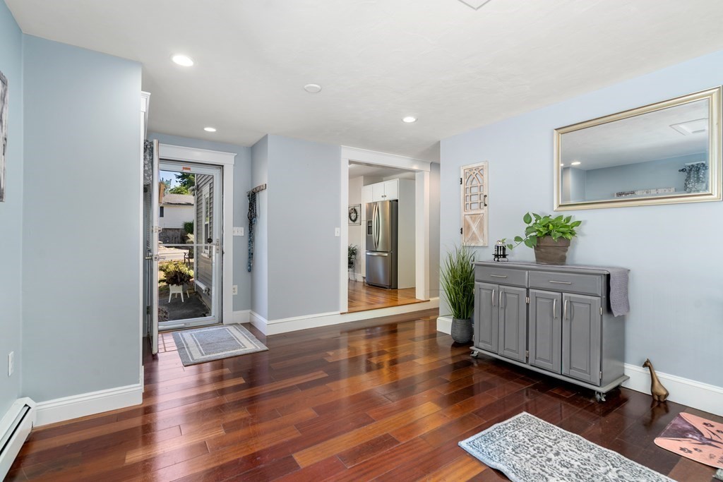 16 Peach Orchard Road Burlington, MA 01803 - Photo 9 of 22 Gallery Image 9