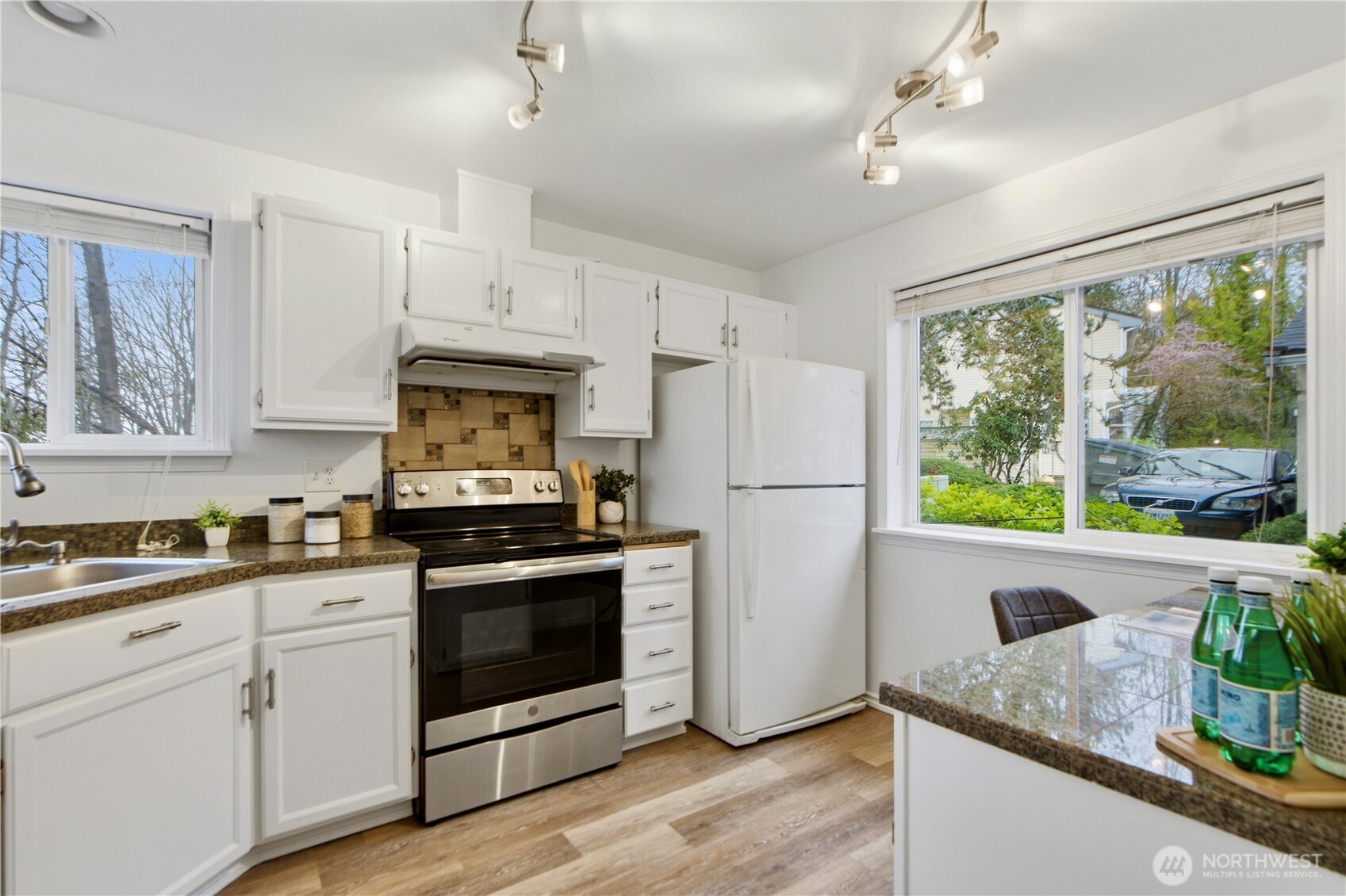 833 Southwest Sunset Boulevard, Unit J51 Renton, WA 98057 - Photo 20 of 28