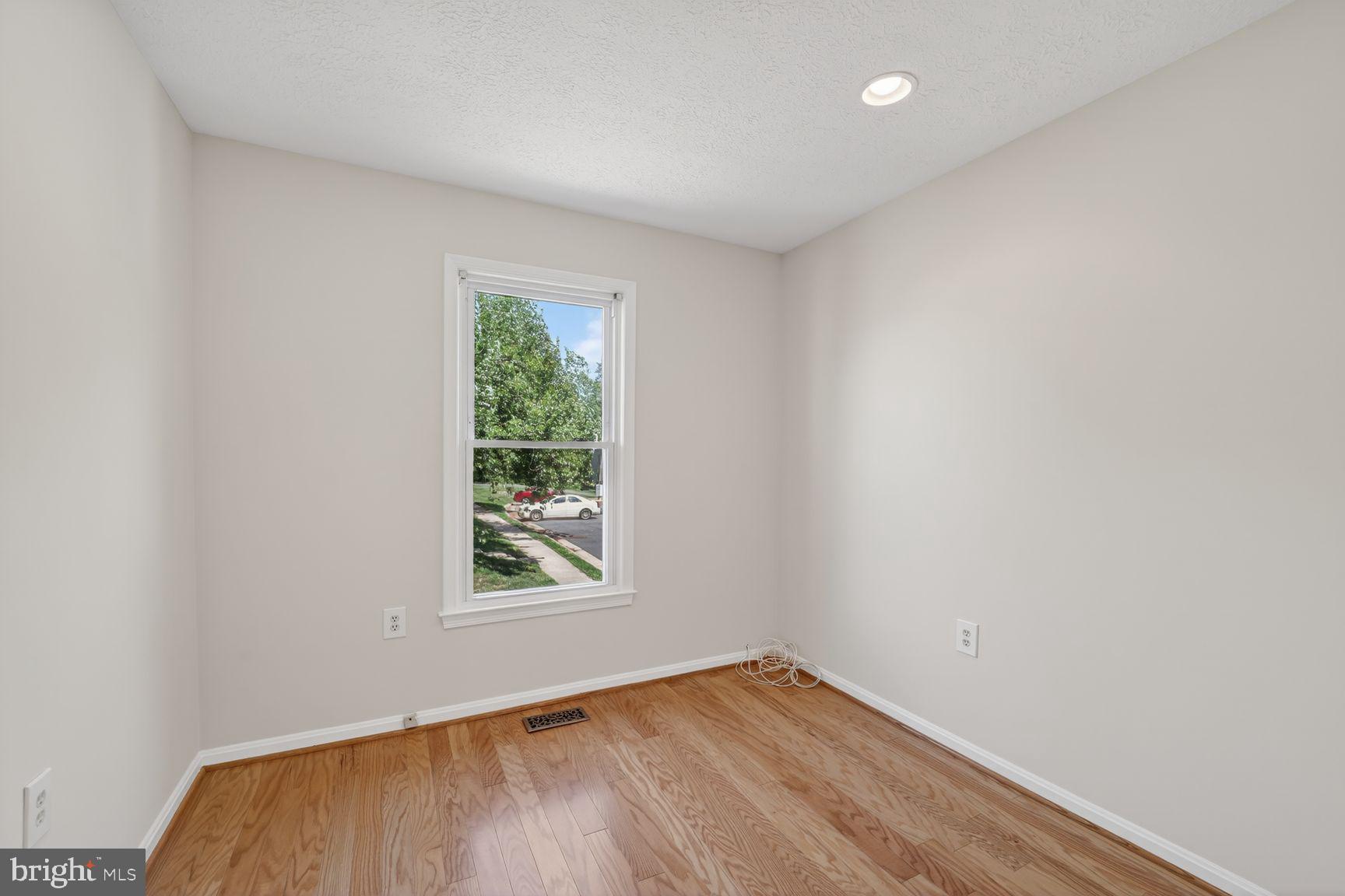 7265 Kousa Lane Springfield, VA 22152 - Photo 24 of 50 3rd Bedroom