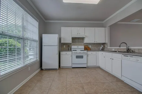 $2,200 | 1009 Annazanes Court, Alpharetta, GA 30004