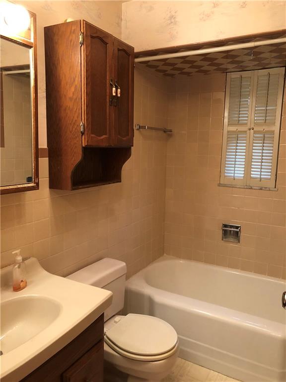 491 Grant Street Rochester, PA 15074 - Photo 10 of 25