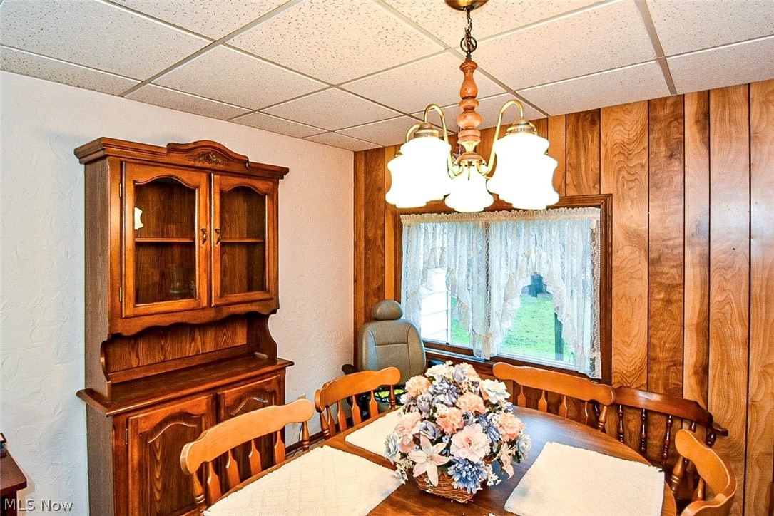 4543 South Arlington Road Uniontown, OH 44685 - Photo 6 of 25 Dining room
