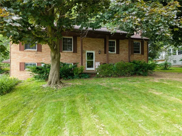 $259,000 | 5520 Apple Ridge Circle, Clinton, OH 44216