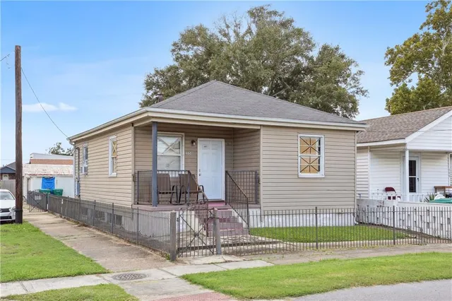 $129,000 | 550 Avenue A, Marrero, LA 70072