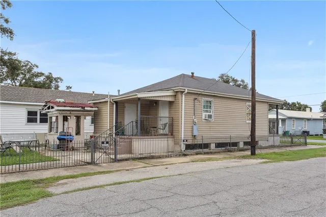 $129,000 | 550 Avenue A, Marrero, LA 70072