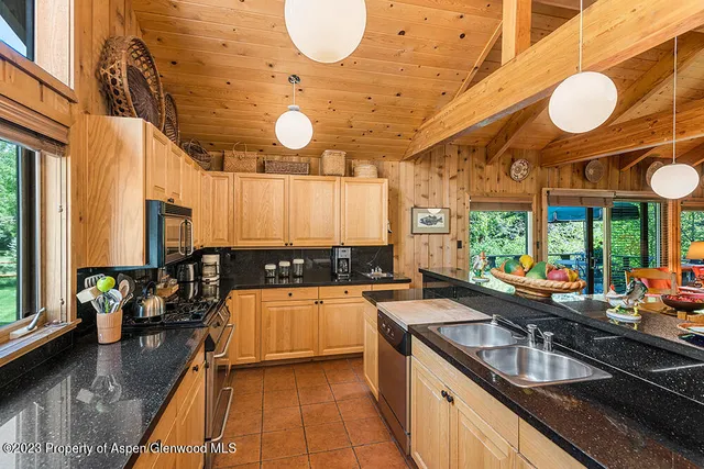 $7,250,000 | 30 Smith Hill Way, Woody Creek, CO 81656