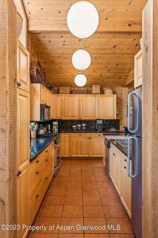 $7,250,000 | 30 Smith Hill Way, Woody Creek, CO 81656