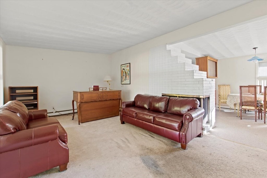45 Lohnes Road Framingham, MA 01701 - Photo 10 of 38 Gallery Image 10