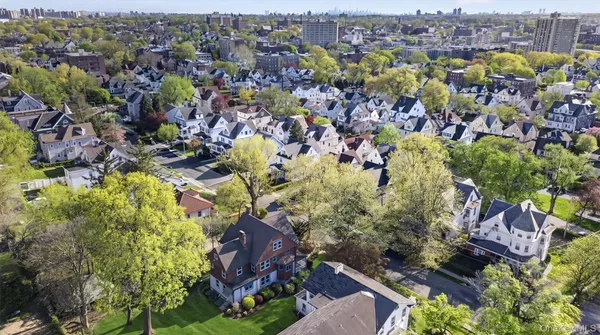 $1,075,000 | 147 North Fulton Avenue, Mount Vernon, NY 10550