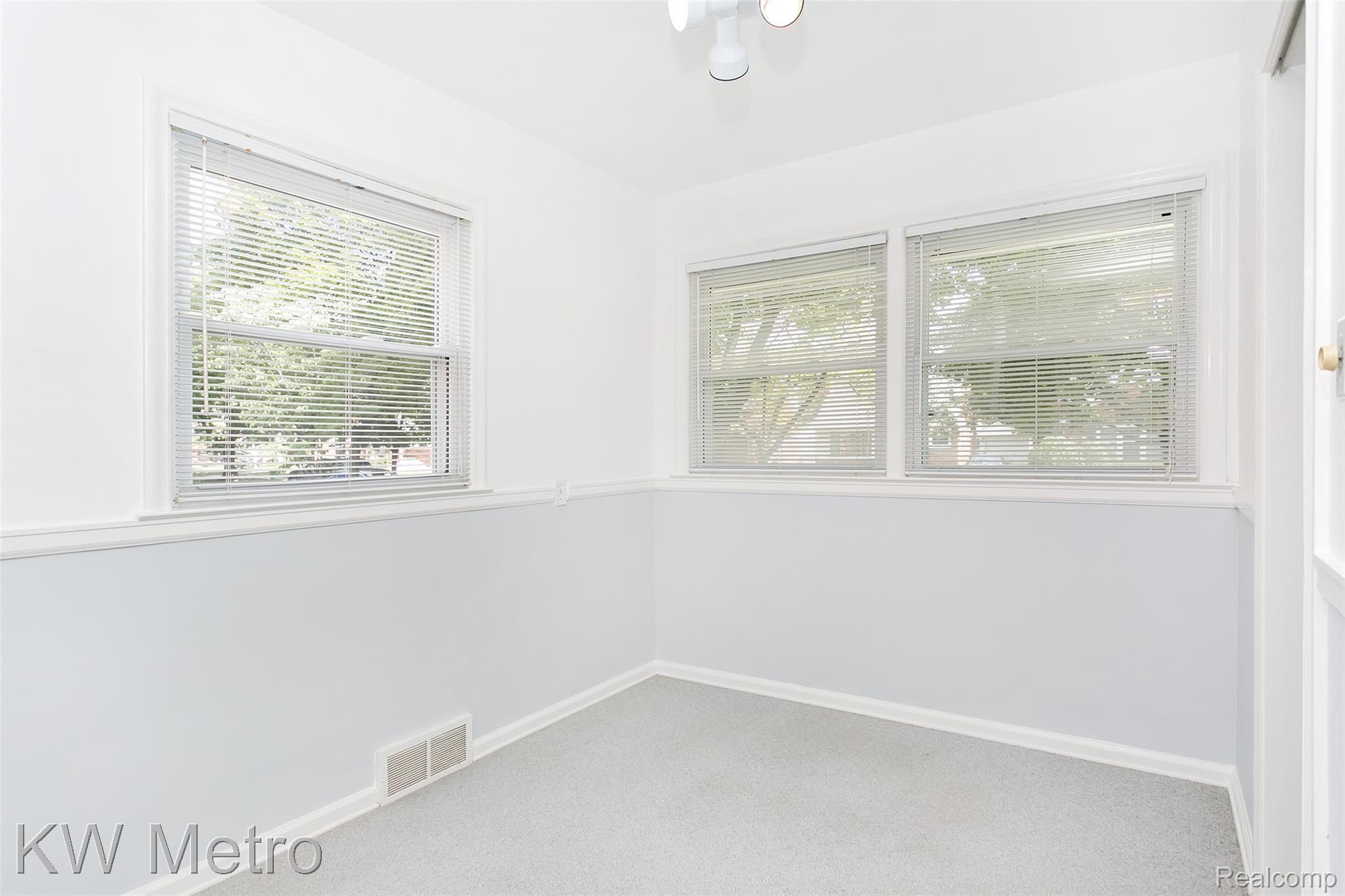 1764 Mansfield Road Birmingham, MI 48009 - Photo 11 of 35 Mansfield-11.jpg